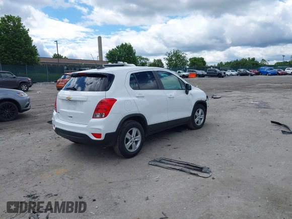 2021 Chevrolet Trax LS with VIN KL7CJKSB8MB302437, listed as a IAAI auction lot 42340173 with 26,159 mi miles and . Bid and sale history available at DreamBid. Image 4.