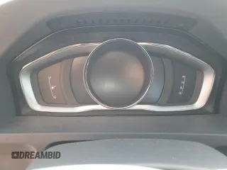 2017 Volvo S60 Inscription с VIN LYV402TK8HB127751, выставлен на аукционе Copart как лот 75039984 с пробегом Не указан миль и Списание • Salvage title. История ставок и продаж доступна на DreamBid. Изображение 9.