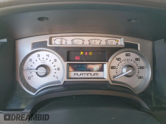 2009 Ford F-150 XL z VIN 1FTPW14V99FA68249, wystawiony jako Copart lot #51097995 z przebiegiem 239 880 mil mil oraz Nie do naprawy • Non repairable. Historia ofert i sprzedaży dostępna na DreamBid. Obrazek 9.