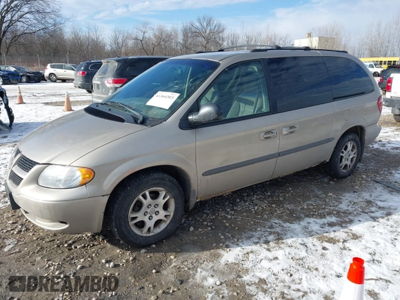 2002 Dodge Caravan EX with VIN 2B8GP74L42R790382, listed as a IAAI auction lot 41364303 with 136,569 mi miles. Bid and sale history available at carsss.com. Image 2.