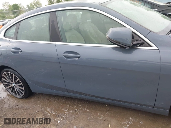 2021 BMW 2 Series 228i xDrive z VIN WBA73AK09M7G52220, wystawiony jako IAAI lot #42403680 z przebiegiem 72 407 mil mil oraz . Historia ofert i sprzedaży dostępna na DreamBid. Obrazek 14.