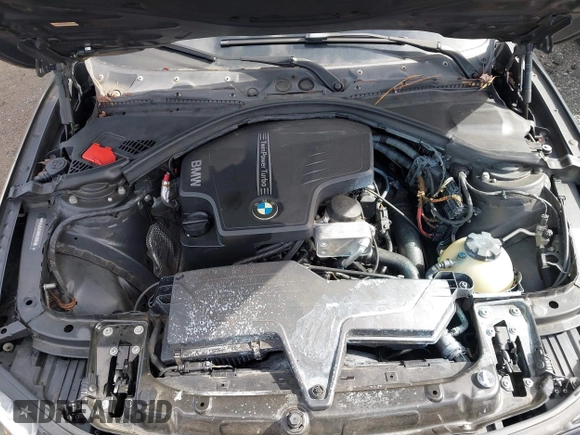 2013 BMW 3 Series 328i with VIN WBA3C1G50DNR49064, listed as a IAAI auction lot 41584598 with 179,034 mi miles. Bid and sale history available at carsss.com. Image 10.