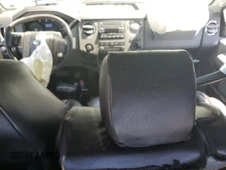 2011 Ford F-250 XL с VIN 1FT7X2BT0BEC60112, выставлен на аукционе Copart как лот 62155405 с пробегом Не указан миль и Списание • Salvage title. История ставок и продаж доступна на DreamBid. Изображение 8.
