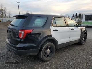 2016 Ford Utility Police Interceptor with VIN 1FM5K8AR9GGB65778, listed as a Copart auction lot 87924605 with 131,720 mi miles and Clean Title. Bid and sale history available at carsss.com. Image 3.