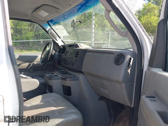 2010 Ford Econoline Cargo Commercial с VIN 1FTNE2EW9ADA55959, выставлен на аукционе IAAI как лот 42133248 с пробегом 271 470 миль миль и . История ставок и продаж доступна на DreamBid. Изображение 5.