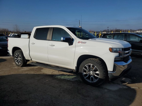 2020 Chevrolet Silverado 1500 LT with VIN 3GCUYDET9LG299685, listed as a Copart auction lot 47659935 with 131,939 mi miles and Salvage Title. Bid and sale history available at carsss.com. Image 4.