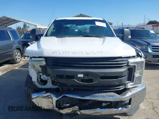 2017 Ford F-250 XL z VIN 1FD7X2A62HEB54633, wystawiony jako IAAI lot #42272440 z przebiegiem 76 521 mil mil oraz . Historia ofert i sprzedaży dostępna na DreamBid. Obrazek 12.