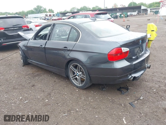 2008 BMW 3 Series 335i z VIN WBAVB73508PA66373, wystawiony jako IAAI lot #42307099 z przebiegiem 121 291 mil mil oraz . Historia ofert i sprzedaży dostępna na DreamBid. Obrazek 3.