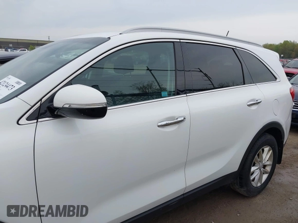 2017 Kia Sorento LX with VIN 5XYPGDA57HG230104, listed as a IAAI auction lot 42124473 with 79,959 mi miles and . Bid and sale history available at carsss.com. Image 14.