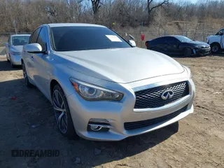 2015 Infiniti Q50 Premium with VIN JN1BV7AR7FM405809, listed as a IAAI auction lot 41782277 with 110,958 mi miles. Bid and sale history available at carsss.com. Image 1.