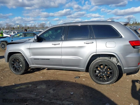 2021 Jeep Grand Cherokee Laredo X with VIN 1C4RJFAG5MC617174, listed as a IAAI auction lot 41468102 with 30,594 mi miles. Bid and sale history available at carsss.com. Image 14.