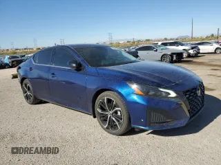 2023 Nissan Altima SR z VIN 1N4BL4CV2PN408419, wystawiony jako Copart lot #53984395 z przebiegiem 25 062 mil mil oraz Szkoda całkowita • Salvage title. Historia ofert i sprzedaży dostępna na DreamBid. Obrazek 4.