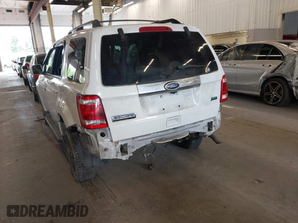 2012 Ford Escape Limited z VIN 1FMCU9EG7CKB32270, wystawiony jako IAAI lot #42238708 z przebiegiem 102 348 mil mil oraz . Historia ofert i sprzedaży dostępna na DreamBid. Obrazek 12.