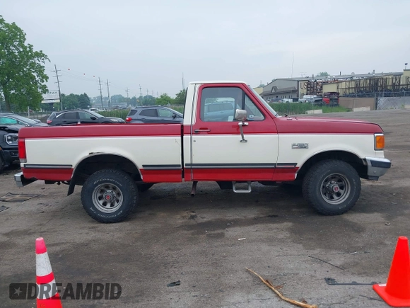 1989 Ford F-150 with VIN 1FTEF14NXKKA50427, listed as a IAAI auction lot 42449724 with 98,001 mi miles and . Bid and sale history available at DreamBid. Image 13.