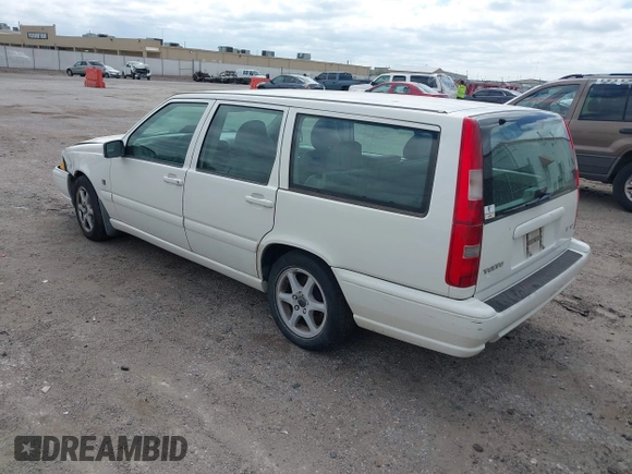 2000 Volvo V70 with VIN YV1LW61J5Y2685130, listed as a IAAI auction lot 41915016 with 222,386 mi miles. Bid and sale history available at carsss.com. Image 3.
