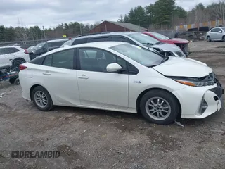 2017 Toyota Prius Plus with VIN JTDKARFP0H3053063, listed as a IAAI auction lot 41814866 with 87,303 mi miles and . Bid and sale history available at DreamBid. Image 14.