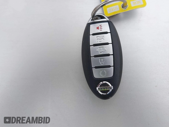 2014 Nissan Pathfinder SL with VIN 5N1AR2MN5EC699428, listed as a IAAI auction lot 42793201 with 178,985 mi miles and . Bid and sale history available at DreamBid. Image 11.