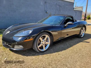 2005 Chevrolet Corvette with VIN 1G1YY34U455117125, listed as a IAAI auction lot 41682835 with 87,600 mi miles and . Bid and sale history available at DreamBid. Image 2.