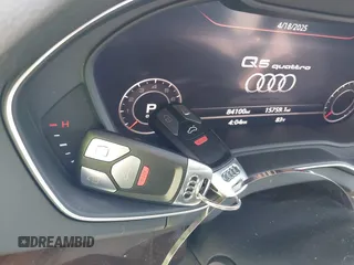 2018 Audi Q5 Premium Plus z VIN WA1BNAFY0J2217142, wystawiony jako IAAI lot #42049376 z przebiegiem 84 100 mil mil oraz . Historia ofert i sprzedaży dostępna na DreamBid. Obrazek 11.