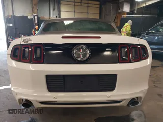 2014 Ford Mustang V6 with VIN 1ZVBP8EM4E5267406, listed as a IAAI auction lot 41752563 with 84,823 mi miles. Bid and sale history available at carsss.com. Image 16.