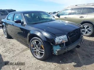 2006 Chrysler 300 with VIN 2C3KA43R66H330998, listed as a IAAI auction lot 41672105 with 168,422 mi miles. Bid and sale history available at carsss.com. Image 1.