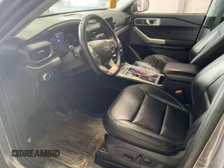 2022 Ford Explorer XLT with VIN 1FMSK8DH5NGB39343, listed as a IAAI auction lot 42788984 with 118,323 mi miles and . Bid and sale history available at DreamBid. Image 9.