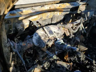 2018 Hyundai Santa Fe Ultimate z VIN 5NMZW4LA2JH053947, wystawiony jako Copart lot #48792855 z przebiegiem Nie podano mil oraz Szkoda całkowita • Salvage title. Historia ofert i sprzedaży dostępna na DreamBid. Obrazek 9.