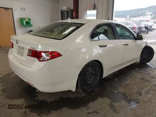 2010 Acura TSX with VIN JH4CU2F61AC043558, listed as a IAAI auction lot 41724293 with 82,036 mi miles. Bid and sale history available at carsss.com. Image 4.
