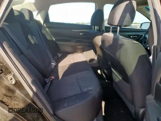 2017 Nissan Altima SV z VIN 1N4AL3AP7HC203508, wystawiony jako Copart lot #61232345 z przebiegiem 218 716 mil mil oraz Szkoda całkowita • Salvage title. Historia ofert i sprzedaży dostępna na DreamBid. Obrazek 10.