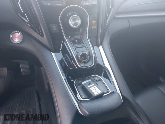 2019 Acura RDX with VIN 5J8TC1H32KL019306, listed as a IAAI auction lot 41937677 with 109,399 mi miles and . Bid and sale history available at DreamBid. Image 11.
