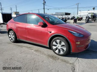 2022 Tesla Model Y Long Range with VIN 7SAYGDEE3NF318359, listed as a Copart auction lot 51861925 with 0 mi miles and Salvage Title. Bid and sale history available at carsss.com. Image 4.