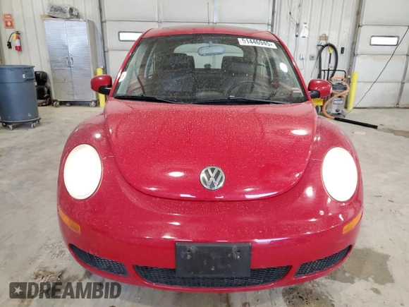 2010 Volkswagen Beetle with VIN 3VWRG3AG9AM017620, listed as a Copart auction lot 51446945 with 120,133 mi miles and Salvage title. Bid and sale history available at DreamBid. Image 5.
