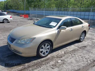 2008 Lexus ES 350 with VIN JTHBJ46G182238679, listed as a IAAI auction lot 41995138 with 135,800 mi miles. Bid and sale history available at carsss.com. Image 2.