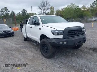 2009 Toyota Tundra 4WD Truck with VIN 5TFBW54119X085037, listed as a IAAI auction lot 41914195 with 211,913 mi miles. Bid and sale history available at carsss.com. Image 1.