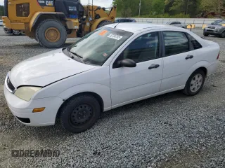 2007 Ford Focus S with VIN 1FAHP34N27W229136, listed as a Copart auction lot 52704755 with 322,968 mi miles and Salvage Title. Bid and sale history available at carsss.com. Image 1.