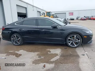 2021 Hyundai Sonata SEL Plus with VIN 5NPEJ4J25MH107242, listed as a IAAI auction lot 39029018 with 48,160 mi miles and . Bid and sale history available at DreamBid. Image 13.