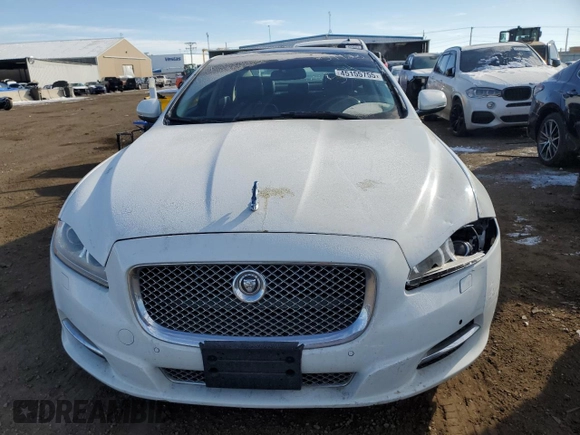 2013 Jaguar XJ z VIN SAJWJ1CD0D8V53753, wystawiony jako Copart lot #45155755 z przebiegiem 53 524 mil mil oraz Szkoda całkowita • Salvage title. Historia ofert i sprzedaży dostępna na DreamBid. Obrazek 5.