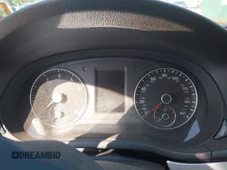 2012 Volkswagen Passat SE с VIN 1VWBP7A31CC085002, выставлен на аукционе IAAI как лот 42318915 с пробегом Не указан миль и . История ставок и продаж доступна на DreamBid. Изображение 7.