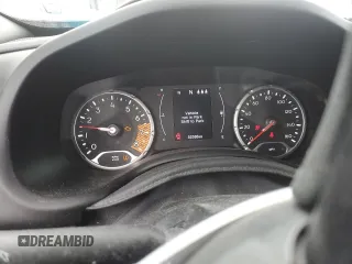 2019 Jeep Renegade Altitude z VIN ZACNJABB3KPK36000, wystawiony jako Copart lot #53492985 z przebiegiem 52 586 mil mil oraz Szkoda całkowita • Salvage title. Historia ofert i sprzedaży dostępna na DreamBid. Obrazek 9.