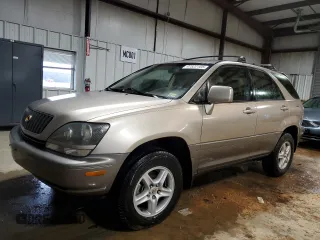 1999 Lexus RX 300 Luxury SUV with VIN JT6HF10U5X0022295, listed as a Copart auction lot 47822185 with 204,243 mi miles and Clean Title. Bid and sale history available at carsss.com. Image 1.