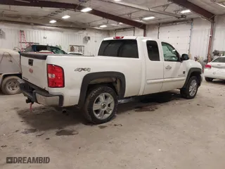 2012 Chevrolet Silverado 1500 LT with VIN 1GCRKSE73CZ336373, listed as a IAAI auction lot 41699061 with 193,651 mi miles. Bid and sale history available at carsss.com. Image 4.