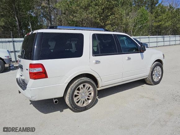 2012 Ford Expedition Limited with VIN 1FMJU1K55CEF64432, listed as a Copart auction lot 48105285 with 152,528 mi miles and Clean Title. Bid and sale history available at carsss.com. Image 3.