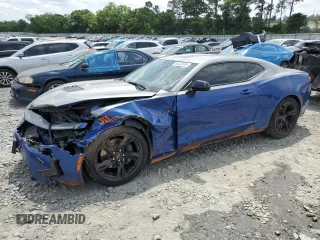 2023 Chevrolet Camaro LT1 with VIN 1G1FF1R78P0113017, listed as a Copart auction lot 55322845 with 32,392 mi miles and Salvage Title. Bid and sale history available at carsss.com. Image 1.