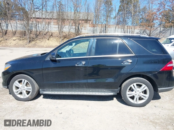 2013 Mercedes-Benz M 350 with VIN 4JGDA2EB8DA172373, listed as a IAAI auction lot 41749809 with 158,898 mi miles and . Bid and sale history available at DreamBid. Image 14.