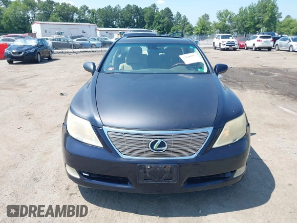 2008 Lexus LS 460 with VIN JTHBL46F385055817, listed as a IAAI auction lot 42668757 with 220,389 mi miles and . Bid and sale history available at DreamBid. Image 12.
