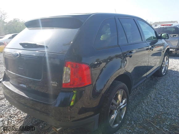 2012 Ford Edge SEL with VIN 2FMDK4JC3CBA66410, listed as a IAAI auction lot 41258603 with 999,999 mi miles. Bid and sale history available at carsss.com. Image 4.