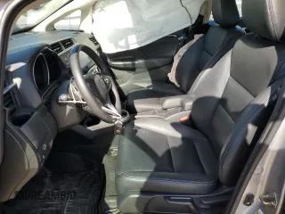 2019 Honda Fit EX-L z VIN 3HGGK5H07KM721878, wystawiony jako Copart lot #80181164 z przebiegiem 21 624 mil mil oraz Nie do naprawy • Non repairable. Historia ofert i sprzedaży dostępna na DreamBid. Obrazek 7.