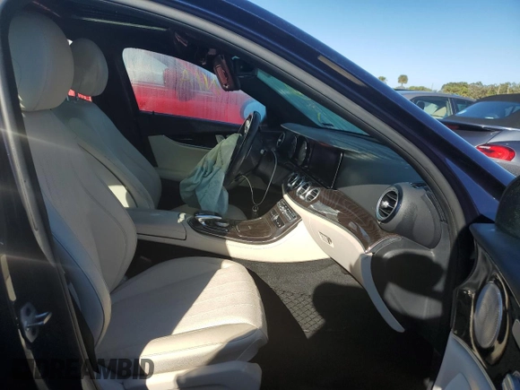 2019 Mercedes-Benz E-Class E 300 with VIN WDDZF4JB9KA570210, listed as a Copart auction lot 61803982 with 0 mi miles. Bid and sale history available at carsss.com. Image 5.