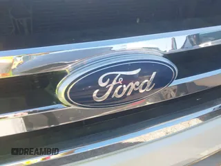 2011 Ford Expedition XLT z VIN 1FMJU1H54BEF17933, wystawiony jako IAAI lot #42077149 z przebiegiem 238 905 mil mil oraz . Historia ofert i sprzedaży dostępna na DreamBid. Obrazek 12.