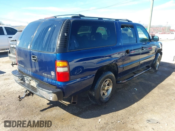 2002 Chevrolet Suburban LS with VIN 1GNFK16Z82J281842, listed as a IAAI auction lot 41633749 with 260,220 mi miles. Bid and sale history available at carsss.com. Image 4.